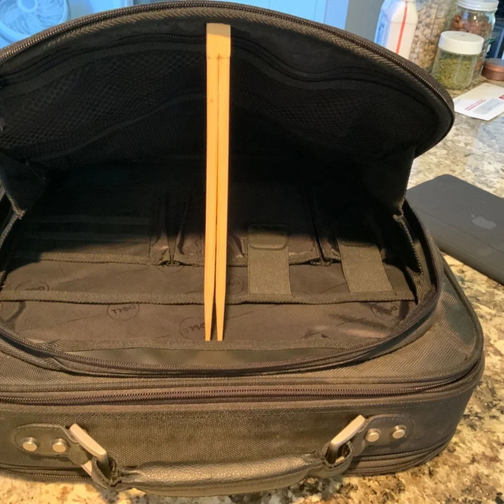 DELL LAPTOP TRAVELING CASE $25